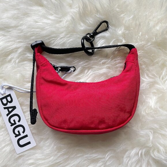 NWT Baggu Crescent Bag Charm - Candy Apple - Picture 2 of 4